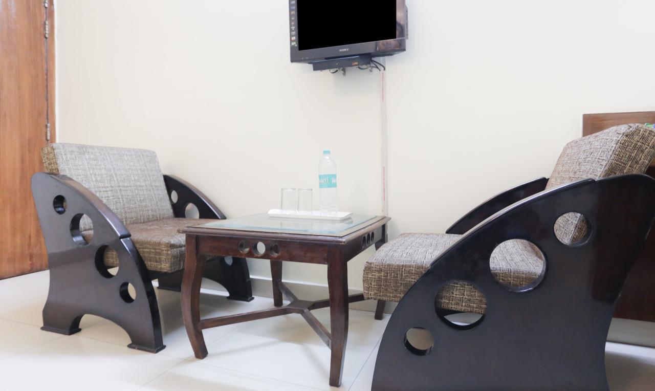 Treebo Shanta Inn Lucknow Exterior photo
