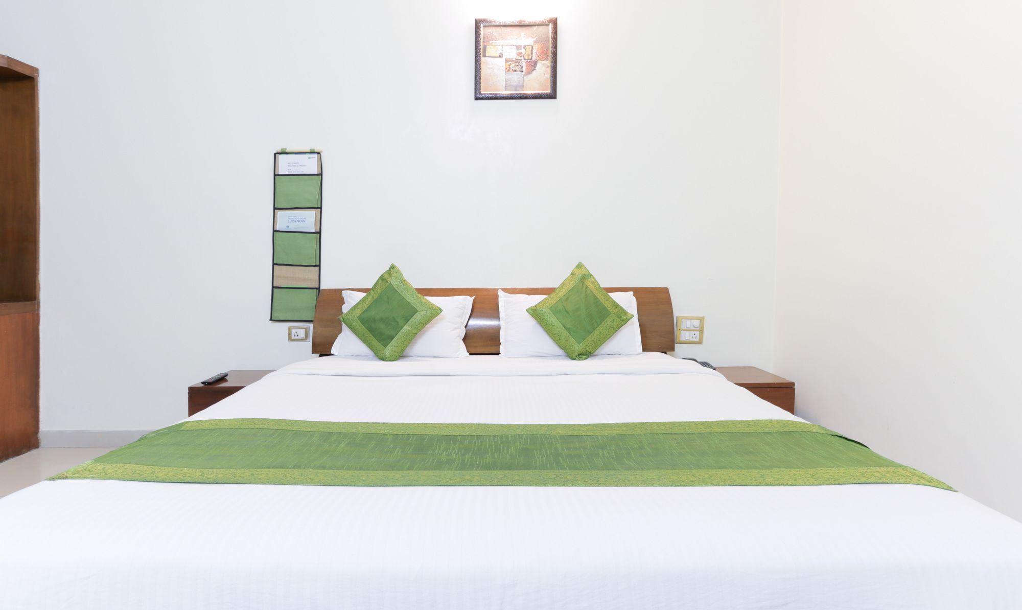 Treebo Shanta Inn Lucknow Exterior photo