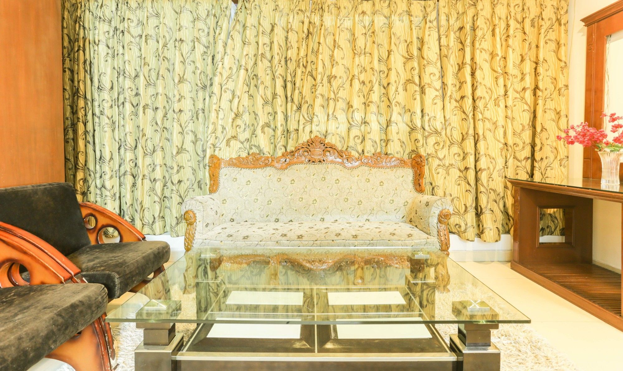 Treebo Shanta Inn Lucknow Exterior photo